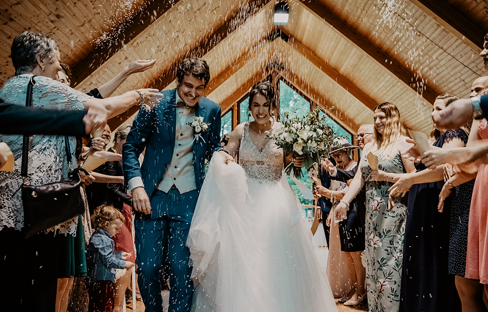 Full-Service Wedding Livestream Platforms Your Venue Should Be Familiar With