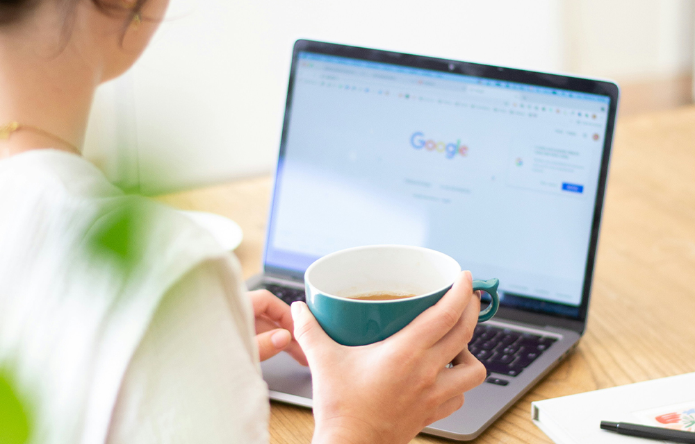 Adapting Your Hotel SEO Strategy for AI and Voice Search